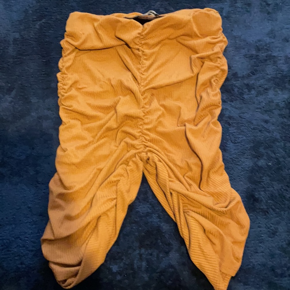 Top & short set - Picture 2 of 2